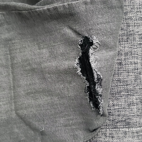 Old Navy Rockstar Super Skinny Jeans - Picture 3 of 8